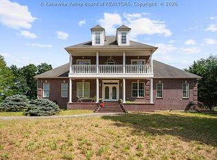 160 Condor Ln, Scott Depot, WV 25560