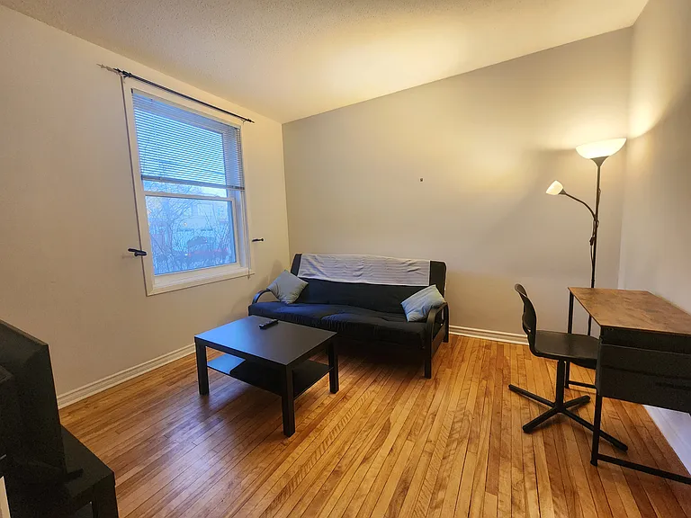 644 Churchill Ave N #1 — Photo 17