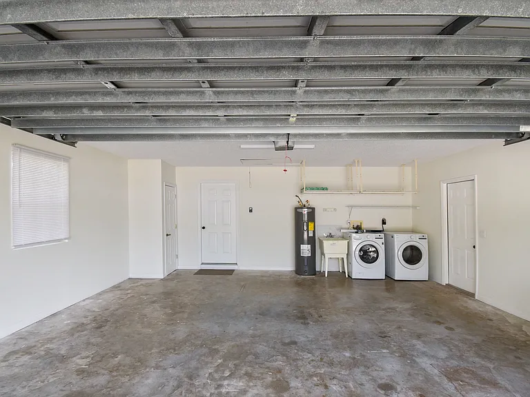 341 Shamrock Rd — Photo 28