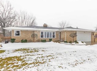 107 W Palatine Rd, Prospect Heights, IL 60070