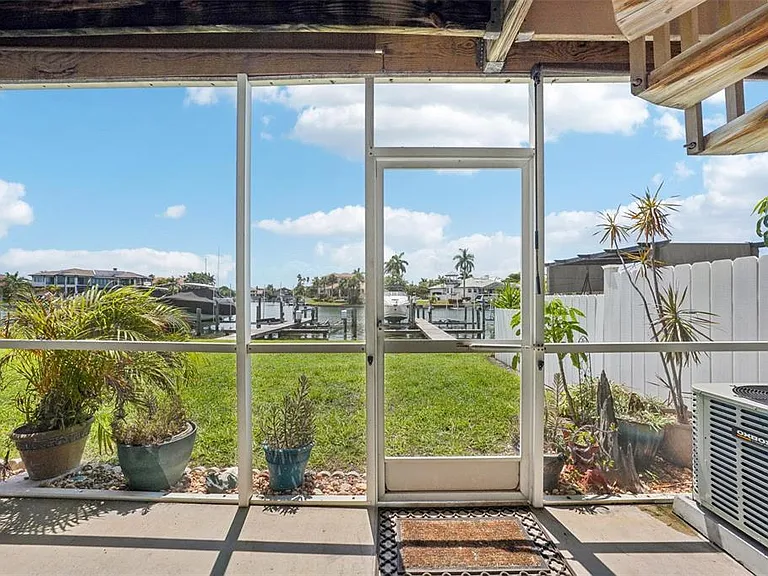 637 Pinellas Bayway S #105 — Photo 52
