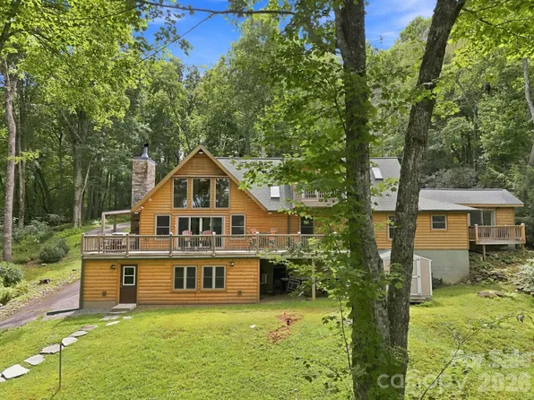 1055 Winterstar Loop, Burnsville, NC 28714
