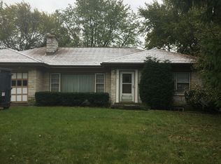 419 W Apple Tree Rd, Glendale, WI 53217