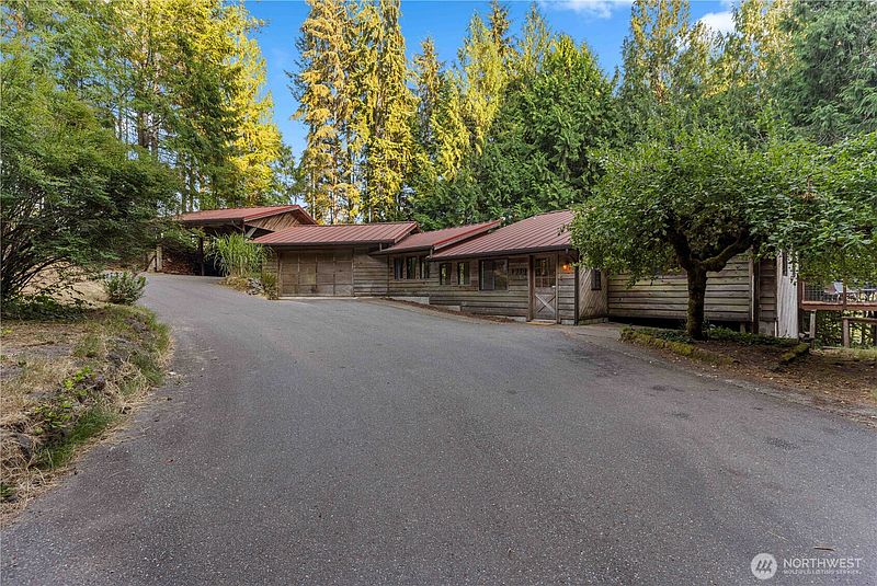 2nd image of 1350 SW Berry Lake Road