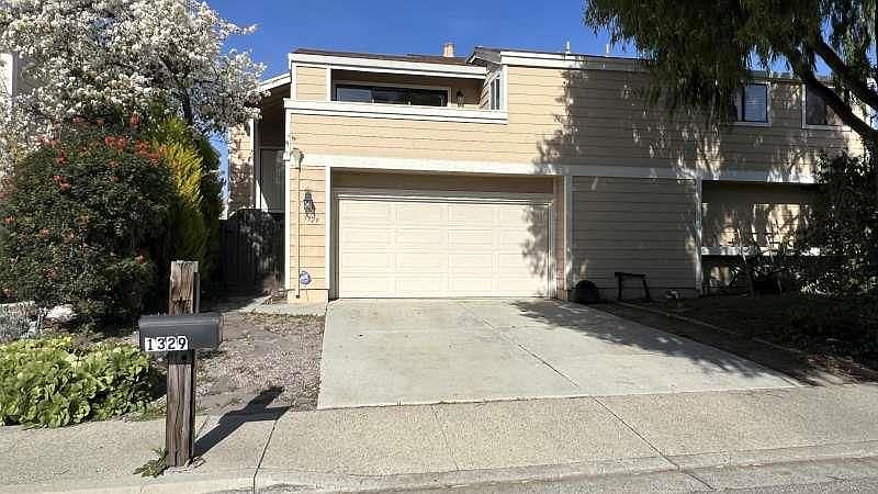 1st image of 1329 Chewpon Ave