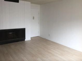 912 Hilldale Ave APT 4, West Hollywood, CA 90069