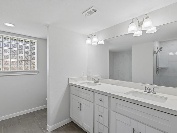 5th image of 7826 Twin Hills Dr