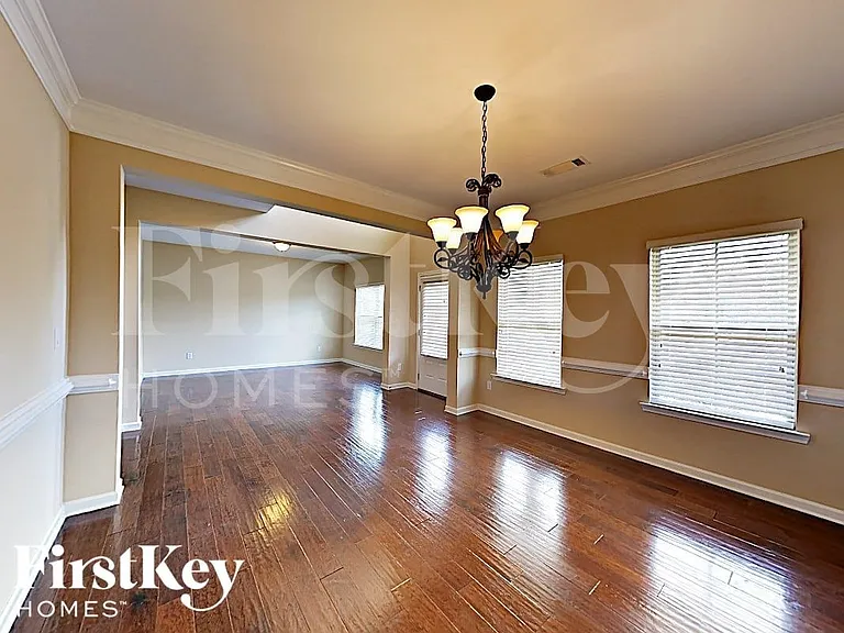 7719 Watson Cir — Photo 5