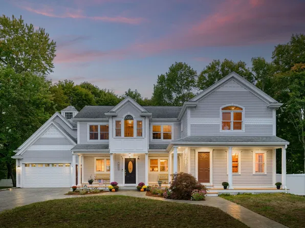 179 Vernon St, Rockland, MA 02370