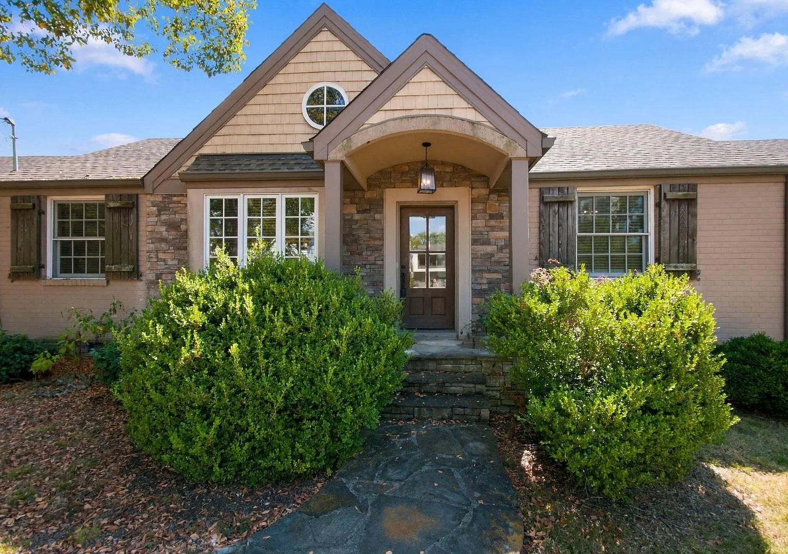 Charming Green Hills Rental with Open-Concept Layout — Photo 3