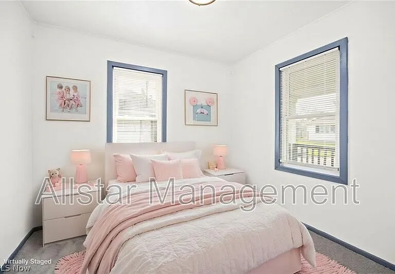 961 Wyley Ave — Photo 9