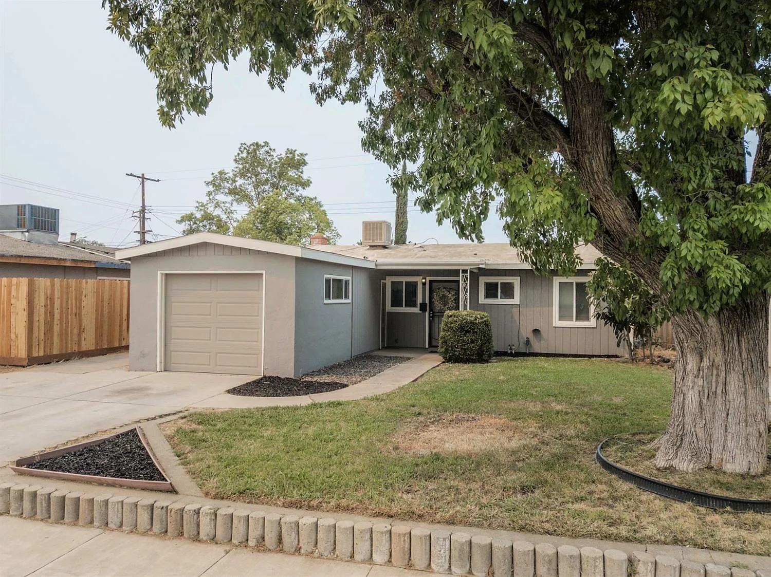5530 73rd St photo 1