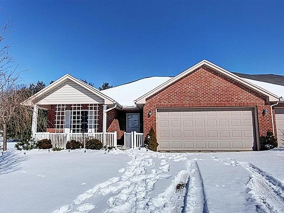 2nd image of 410 Beaumont Ct