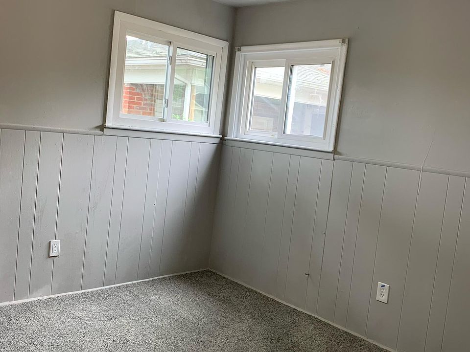 2nd image of 8250 Meadow Ave