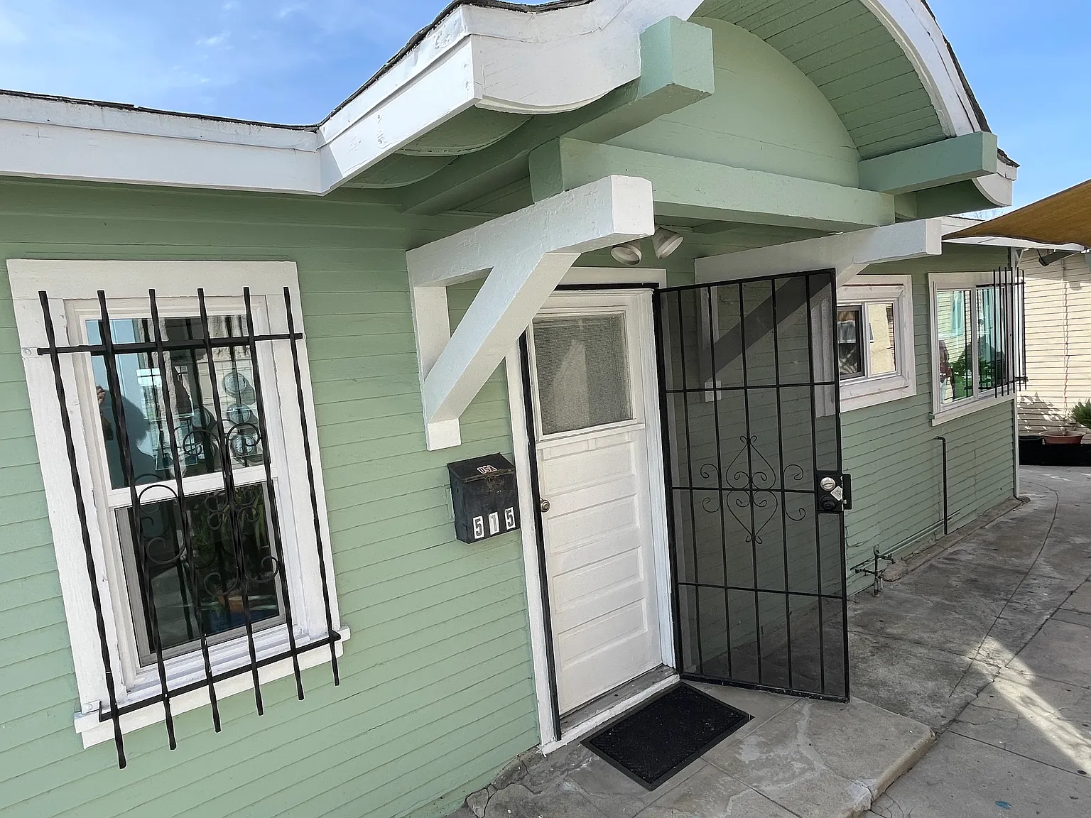 1 bed, 500 sqft, $2,822 — Photo 1