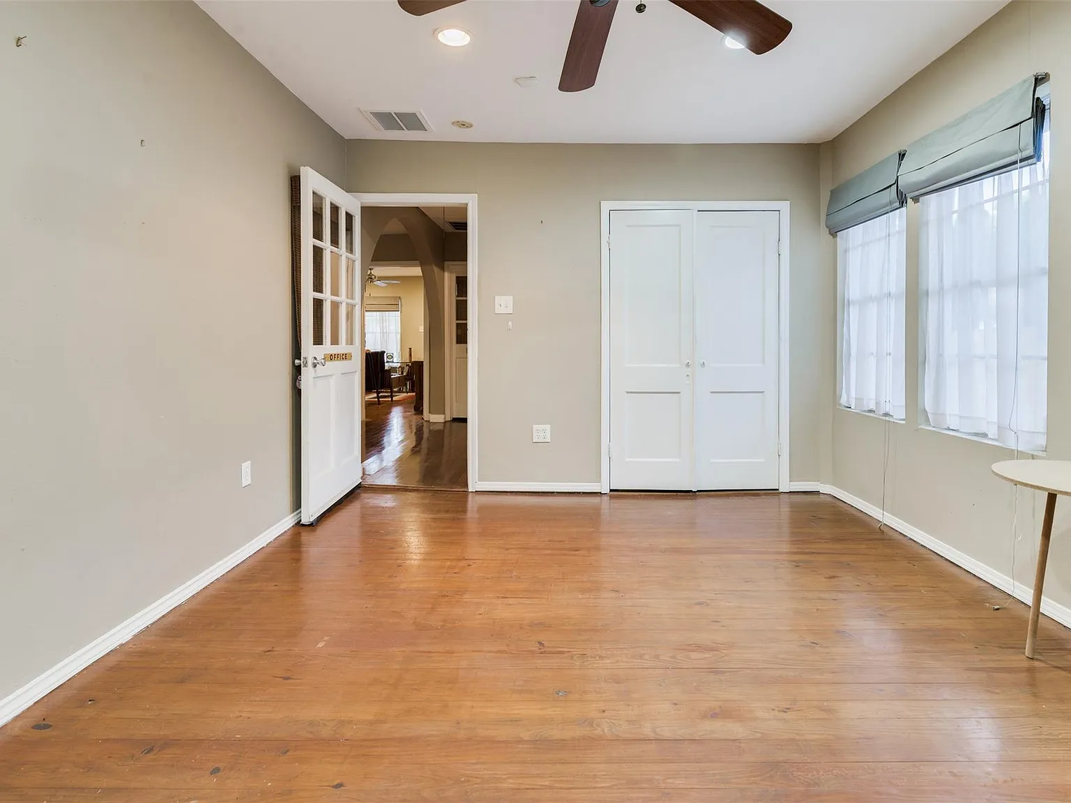2 bed, 1.0 bath, 800 sqft, $2,200 — Photo 2