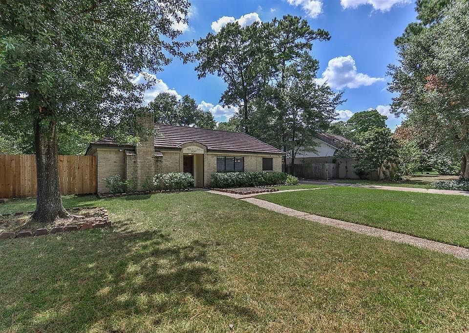 1st image of 15207 Highsprings Dr
