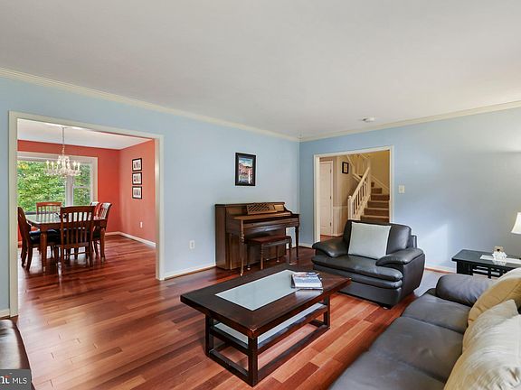 4th image of 5608 Meridian Hill Pl