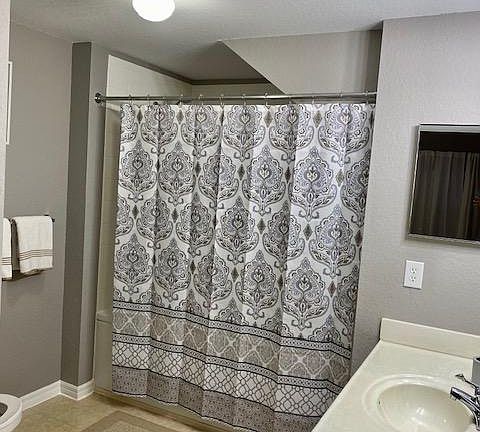 Master Bathroom.