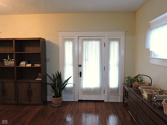 5th image of 614 N Dequincy St