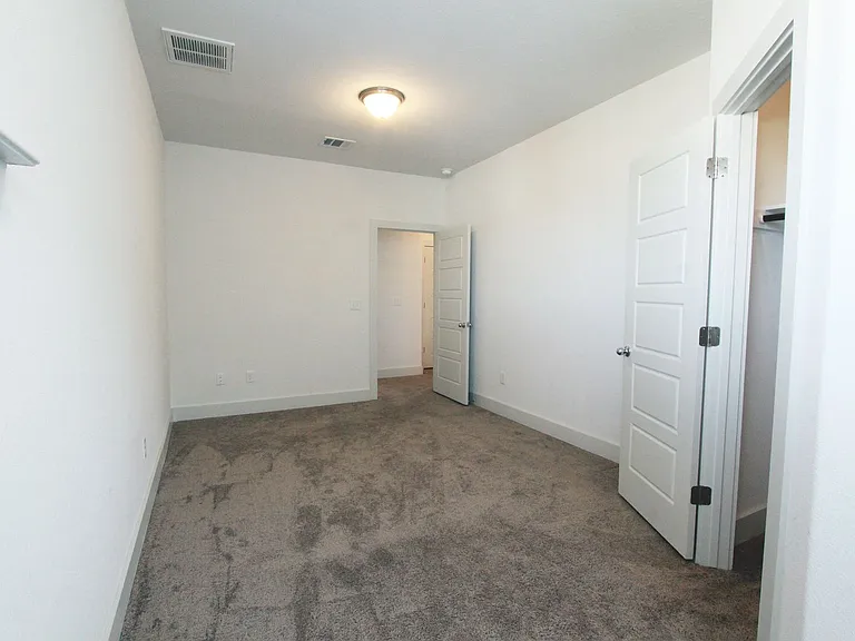 1507 Homespun Rd — Photo 38