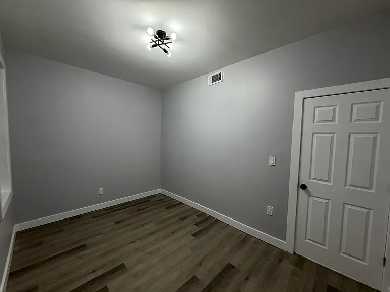 133 Elizabeth Ave #1 — Photo 5