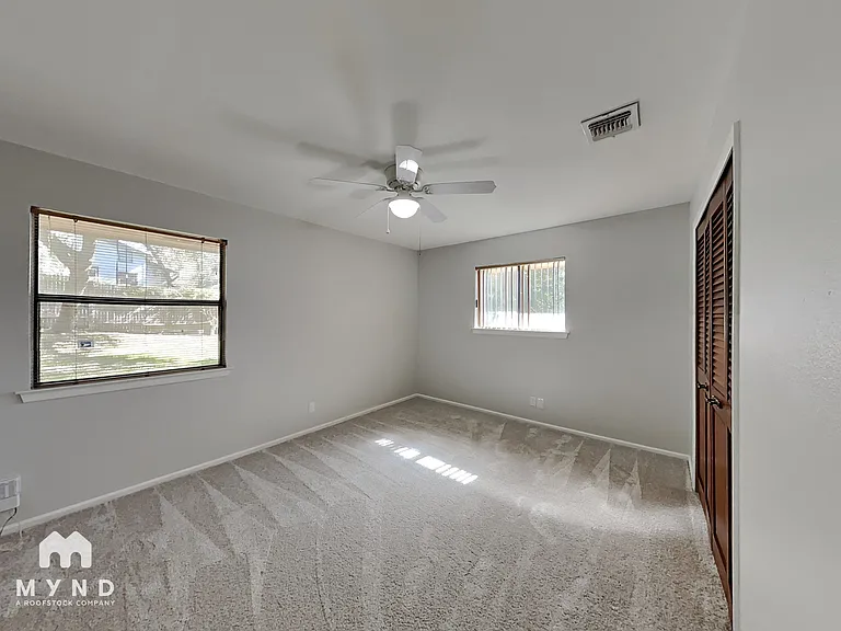 15710 Fern Ridge St — Photo 12