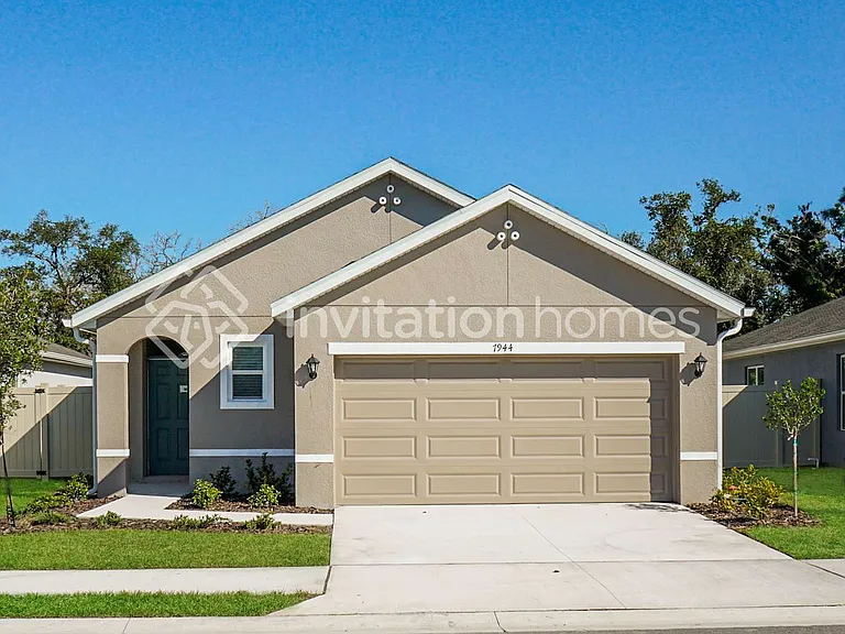 7944 Majestic Palms Ct — Photo 1