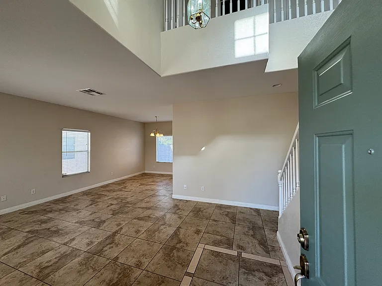 2883 Cordillera Dr — Photo 5