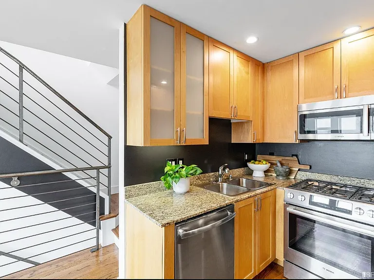 303 Langton St #2 — Photo 17