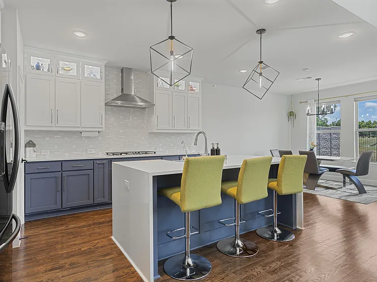 913 Gingham St — Photo 17