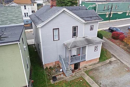 33 Westminster Avenue Photo 1