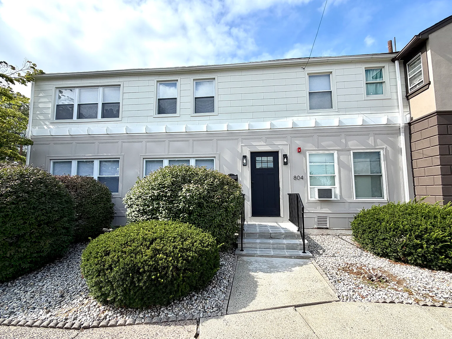 3 bed, $3,450 — Photo 2