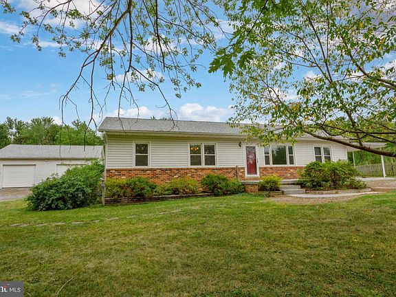 2nd image of 712 Youngs Dr