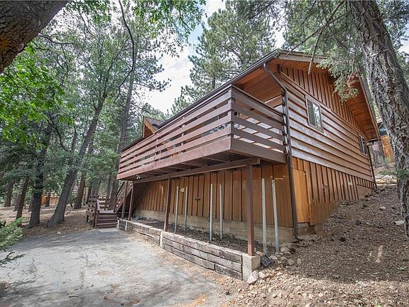 3rd image of 43498 Colusa Ct