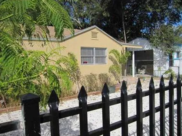 81 NW 45th St, Miami, FL 33127