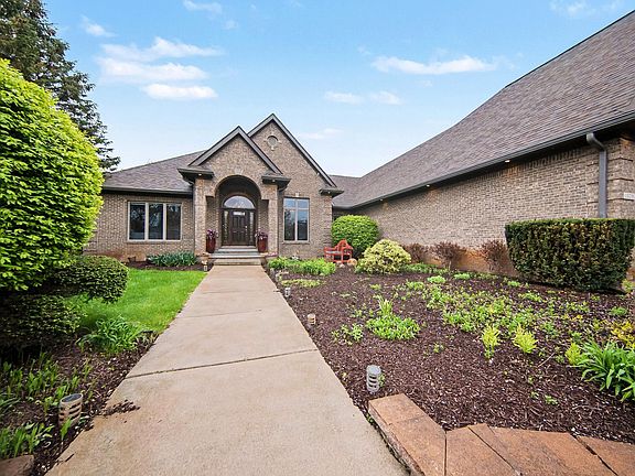 4th image of 1835 Brookview Dr