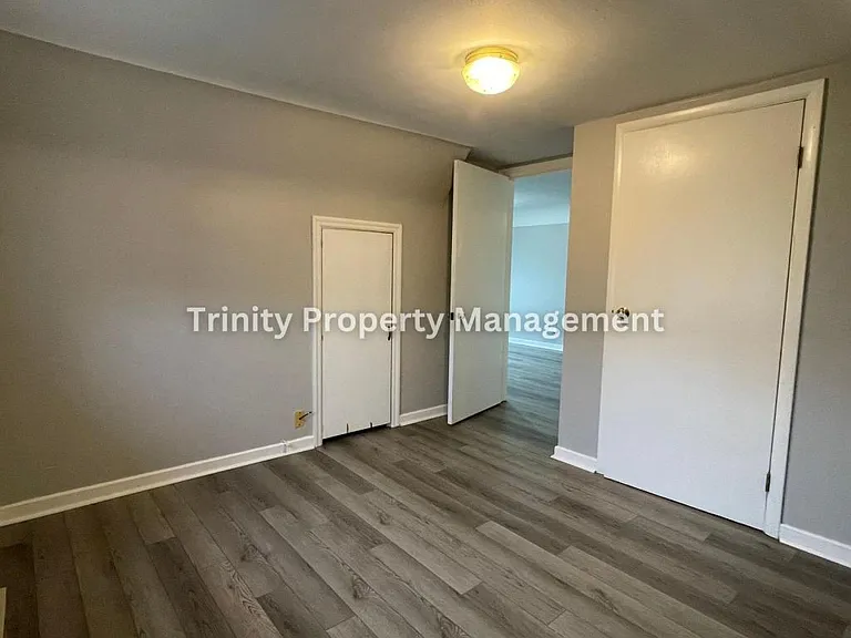 106 1/2 Burton Ave #B — Photo 6