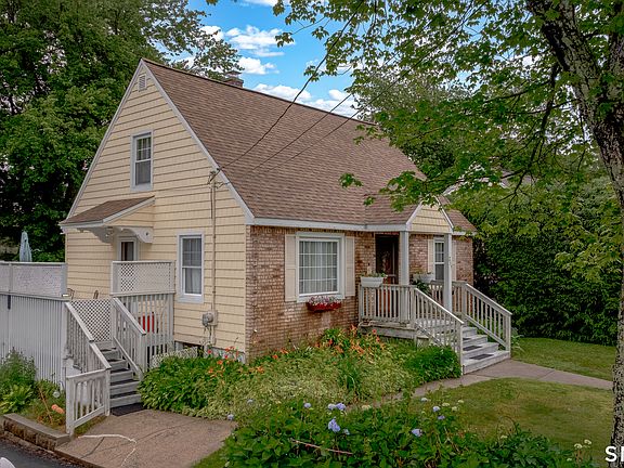 2nd image of 237 Alexander Avenue