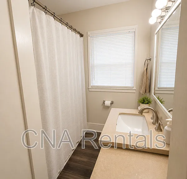 1922 Clearwater Dr SE — Photo 7