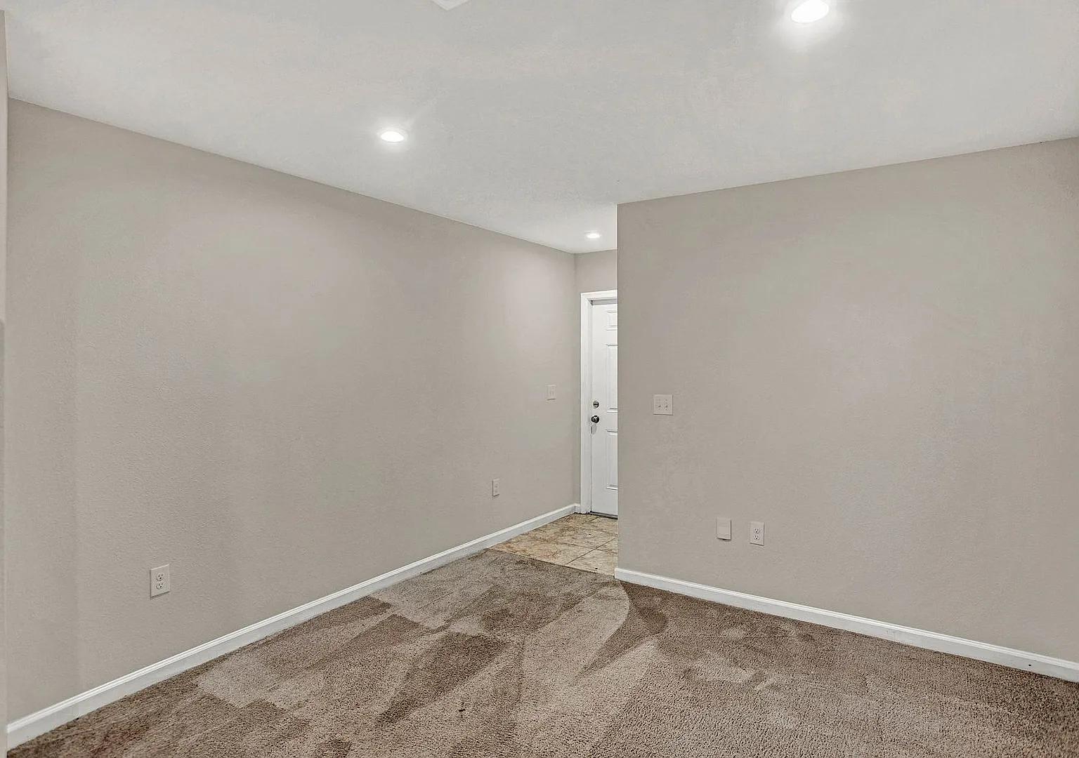 Westside 3/2.5 Townhome in Newly Developed Community || $0 Application Fee and Waived Lease Prep ... — Photo 3