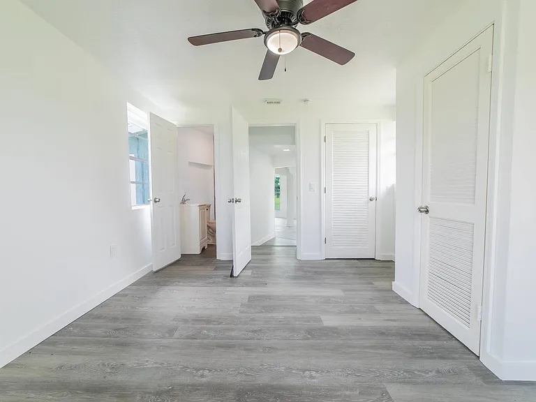19505 NW 80th Dr — Photo 26