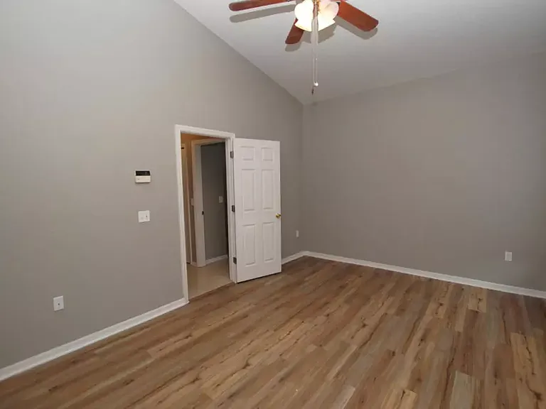 11382 Aston Hall Dr S — Photo 15