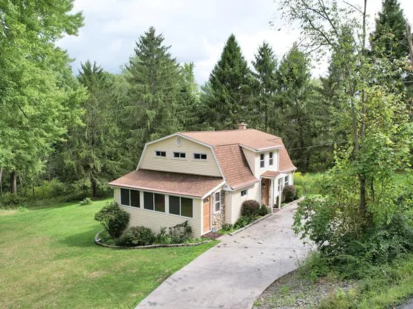 72 Golf Course Rd, Elmira Heights, NY 14903