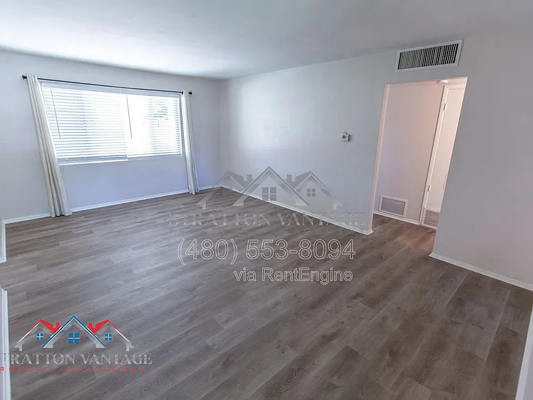 3409 E Indianola Ave — Photo 8