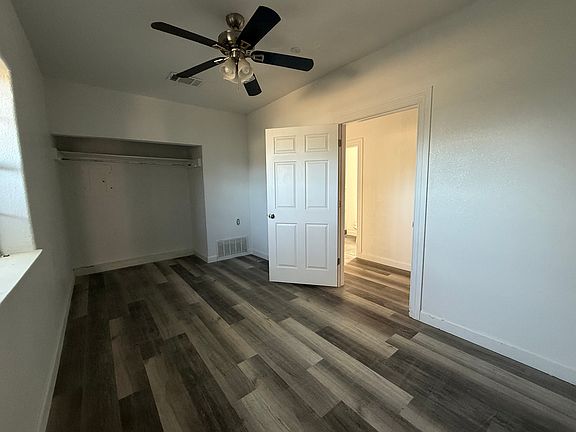 3rd image of 231 E Lubbock St #2