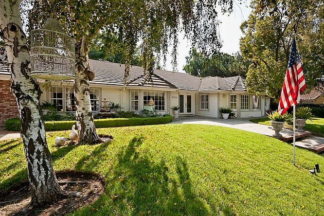 1st image of 4230 Blackberry Ln