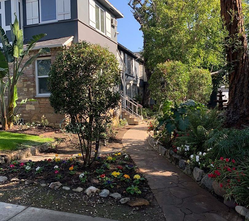 1st image of 1258 N Orange Grove Ave #2