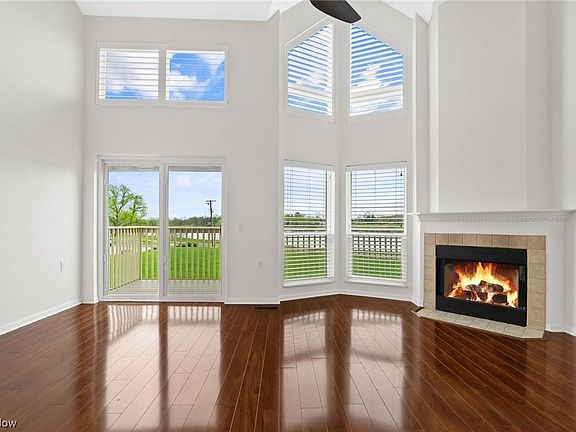 5th image of 621 Virginia St APT 4