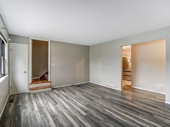 3rd image of 3423 Driftwood Cir